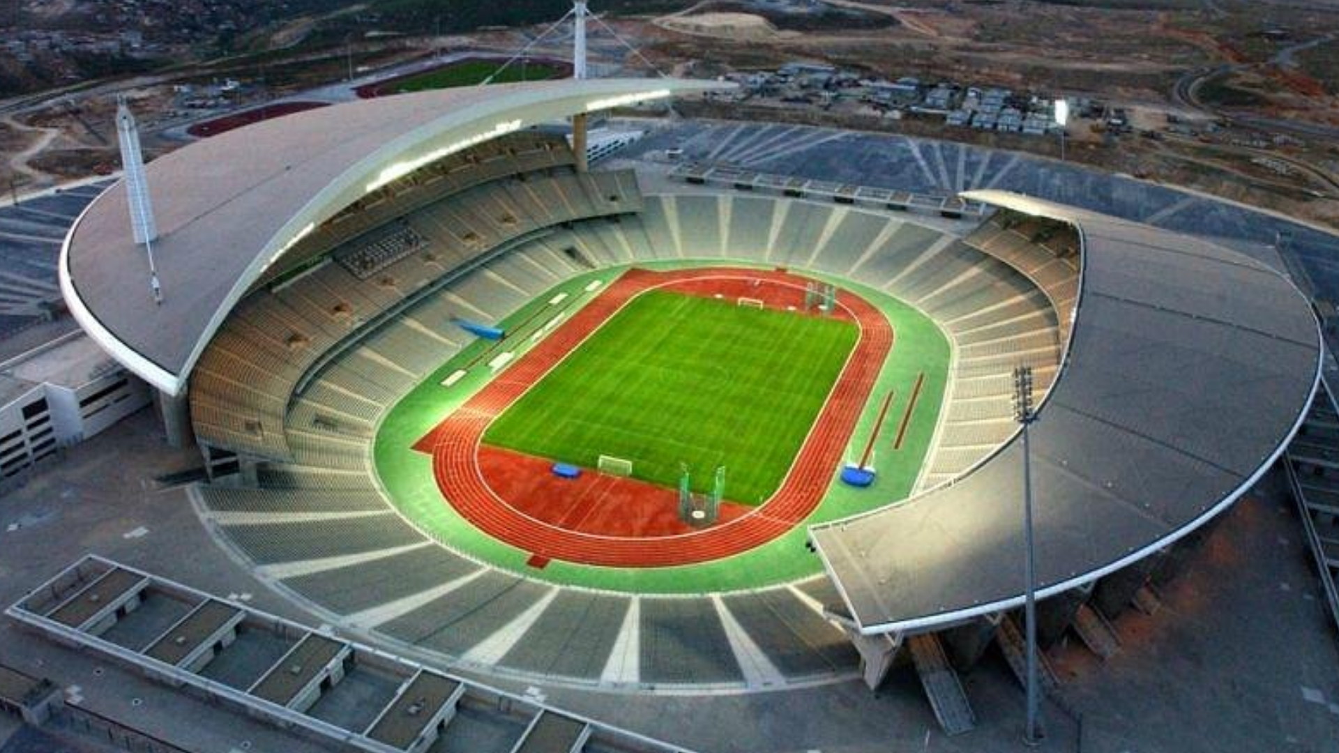 TÜRKİYE'NİN EN İYİ STADYUMLARI
